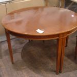 307 7286 DINING TABLE